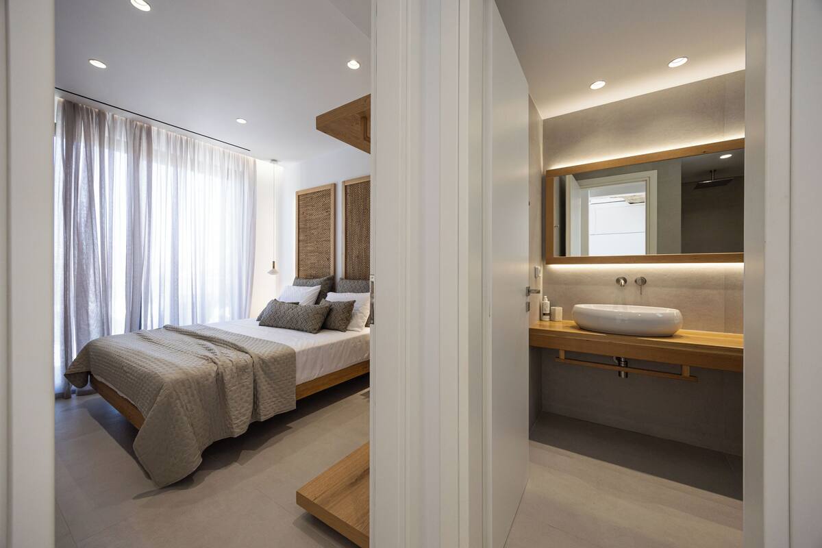 In-room safe, blackout curtains, soundproofing, iron/ironing board