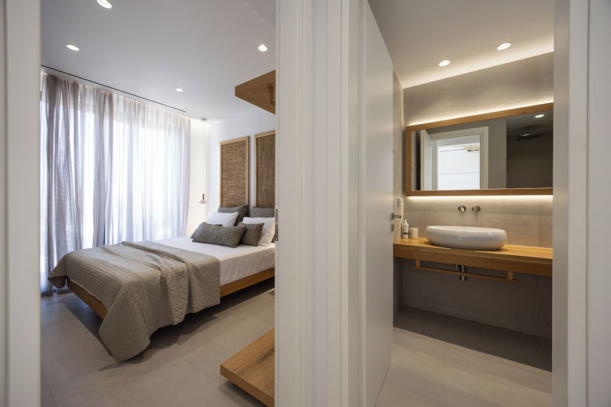 In-room safe, blackout drapes, soundproofing, iron/ironing board