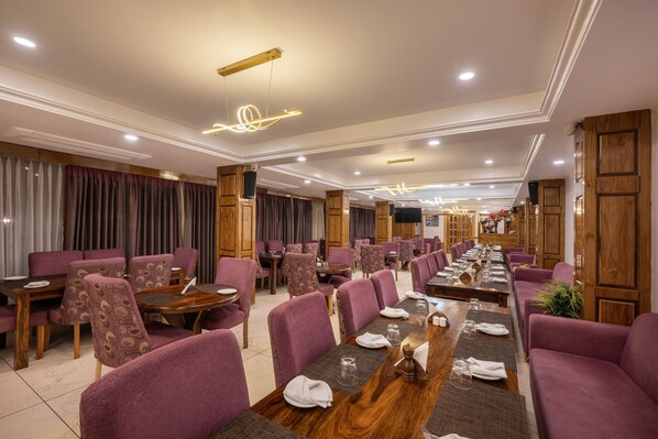 Restaurant - Echor KC Grand Kufri (Fagu)