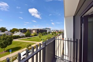 Property grounds - Stylish 2BR Retreat by Te Kaha Stadium (Christchurch)