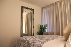 1 bedroom, iron/ironing board, WiFi, bed sheets - Bright Apartment Close to Te Kaha Stadium (Christchurch)