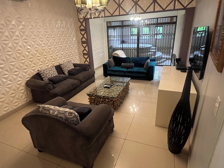 Sandton 6-bed Luxury Retreat Pool Ac Perfect For Families & Groups - Sandton