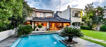 Sandton 6-Bed Luxury Retreat • Pool • AC • Perfect for Families & Groups