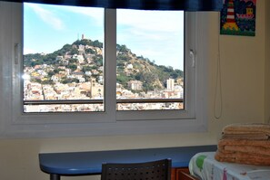 Interior - "Can Tony" - Centrally located penthouse, WiFi, Pool, Parking. (Blanes)