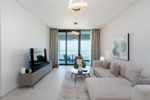 TV - Address JBR 2BR | Steps to Beach & Bluewaters (Dubai)