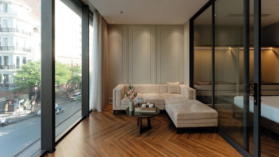 TQ Luxury Hotel & Apartment