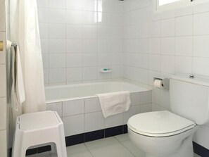 Studio, balkong, sjøutsikt | Bad