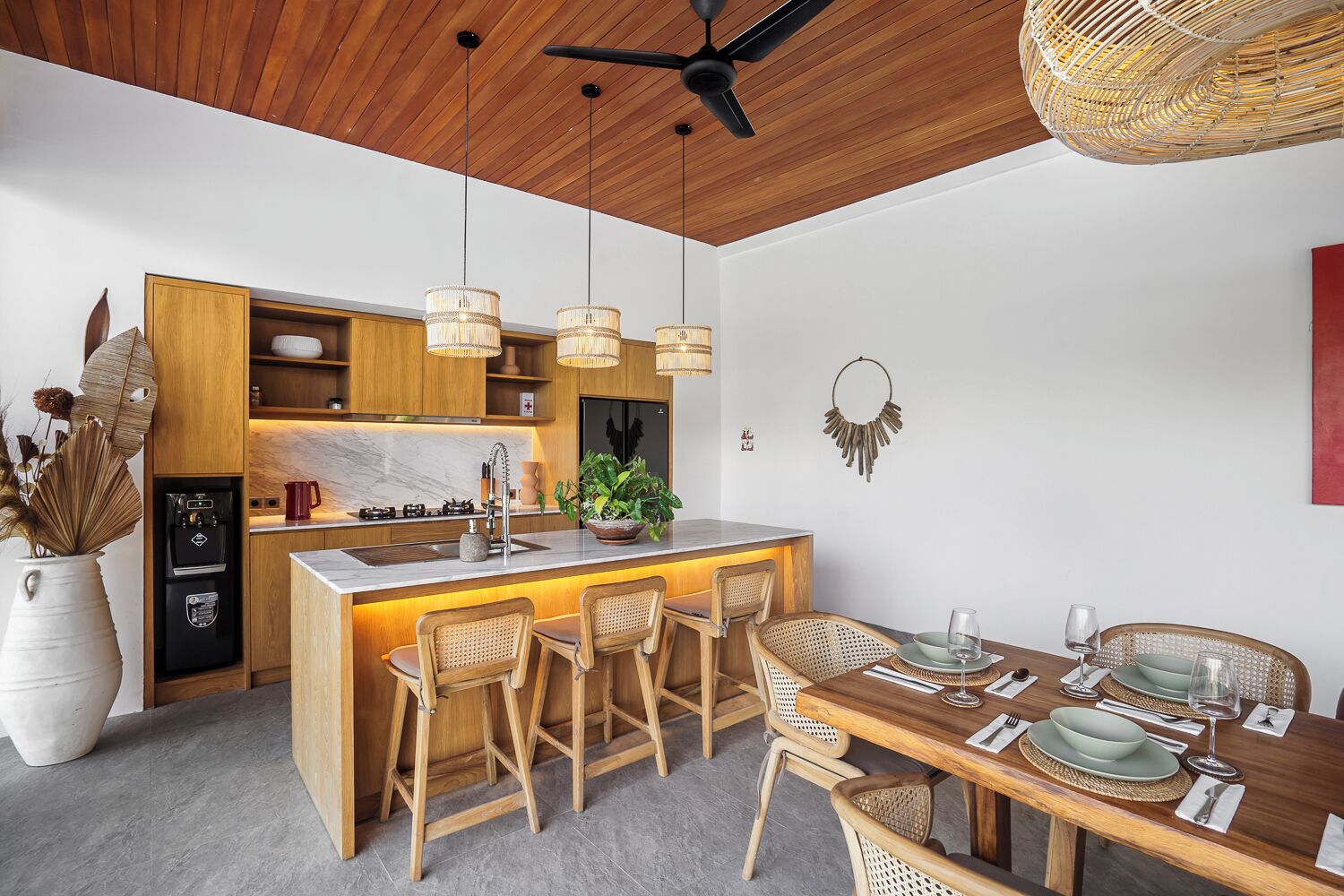 Luxury Villa, Pool View | Dining