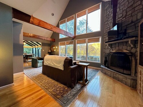 Riverfront Cabin Getaway with Fire Pit!