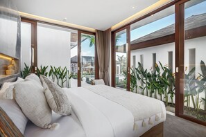 Familie villa, terras, uitzicht op zwembad | Een strijkplank/strijkijzer, gratis wifi, beddengoed