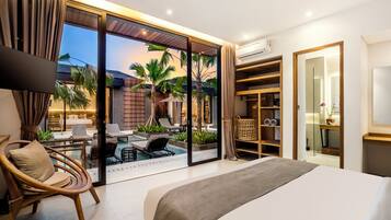 Family Villa, Patio, Pool View