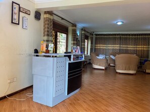 واجهة المنشأة