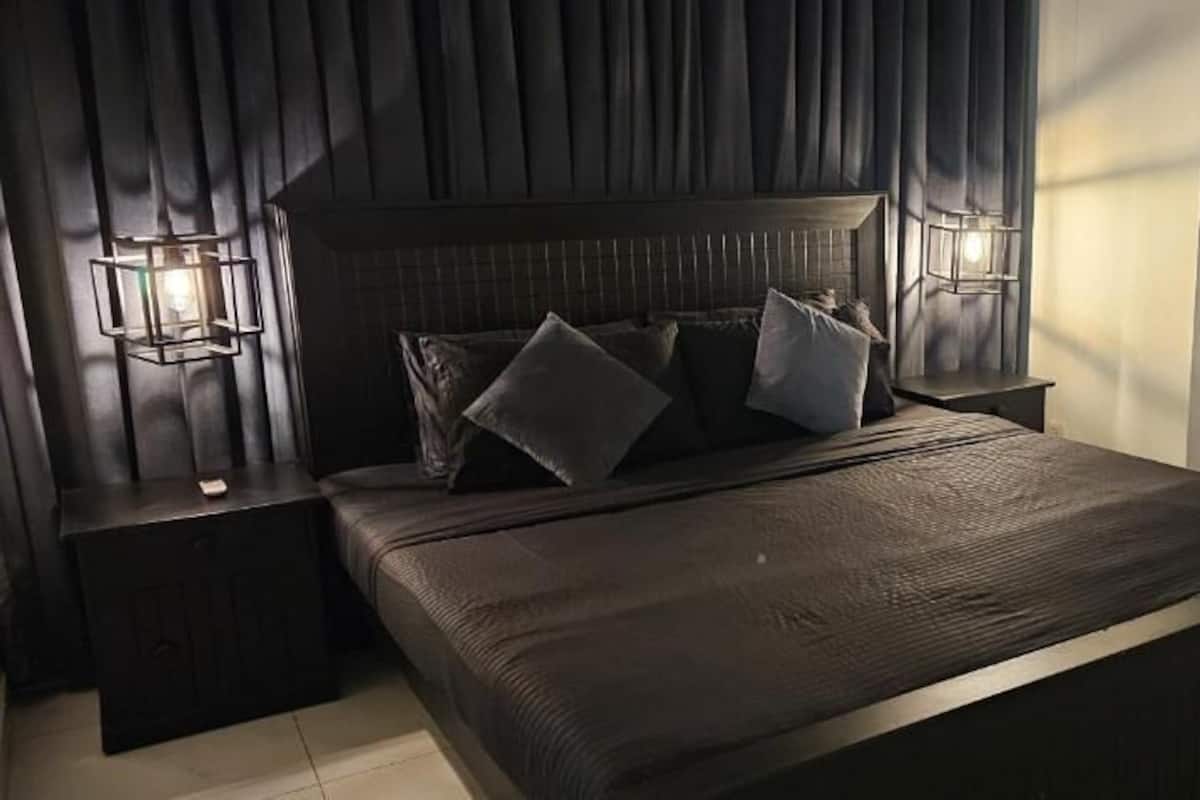 Appartamento | Una scrivania, postazione laptop, Wi-Fi gratuito