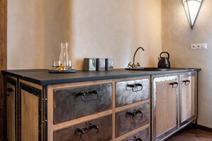 Suite Deluxe, planta baja | Cocina privada