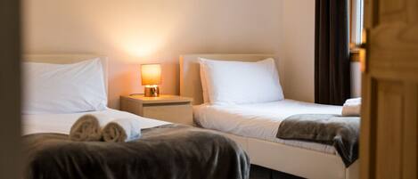 Desk, iron/ironing board, travel cot, WiFi