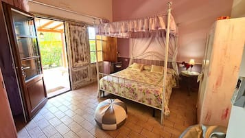 Studio | Babybetten, Zustellbetten, kostenloses WLAN, Bettwäsche