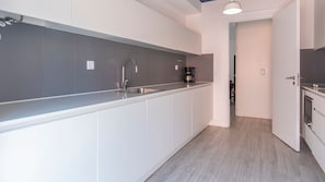 Microwave, stovetop, dishwasher, electric kettle - Ando Living - Abrantes Flats - 41 (Lisbon)