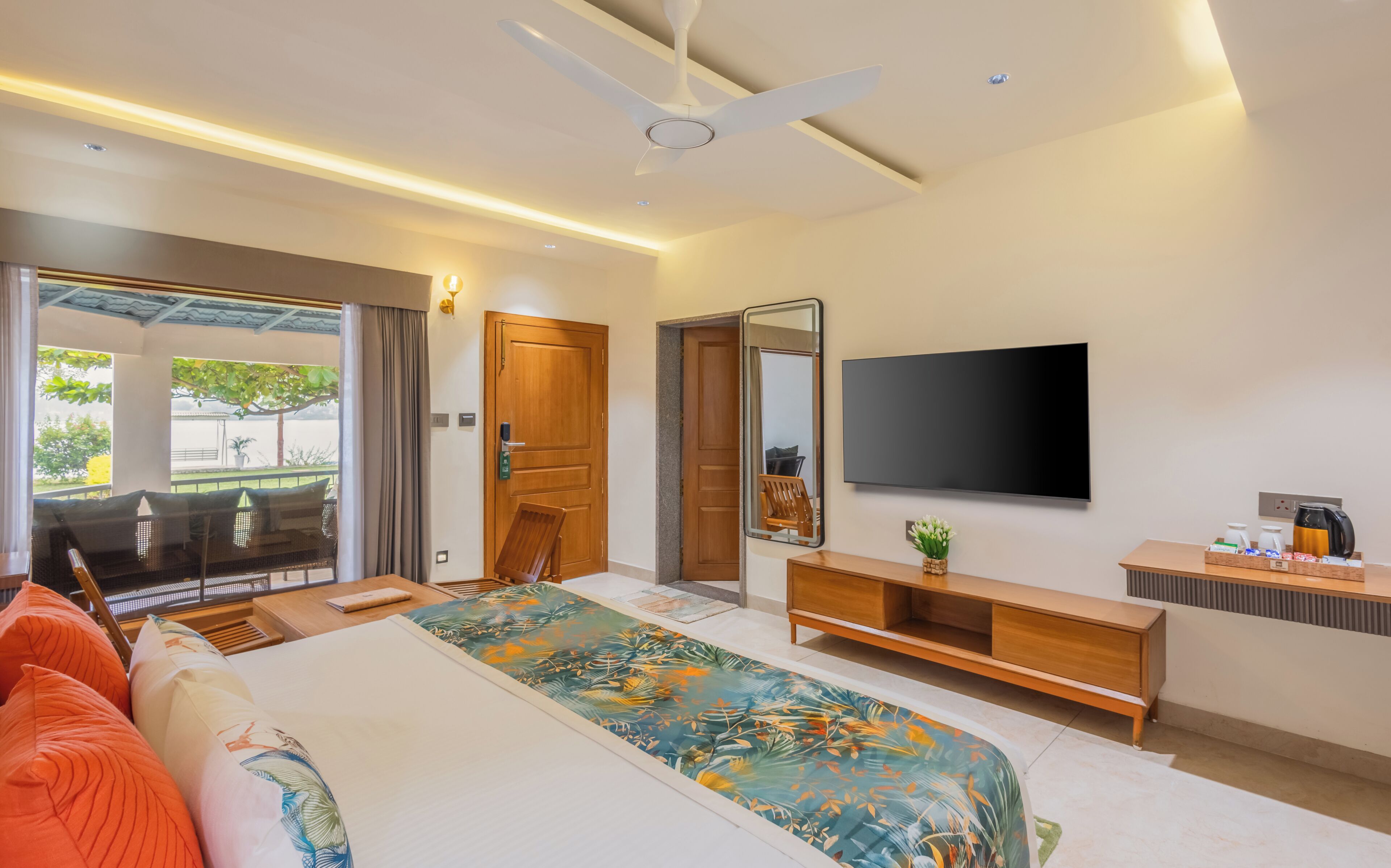 Cottage, River View | In-room safe, desk, free WiFi