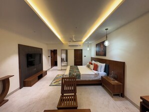 Cofres nos quartos, escrivaninha, Wi-Fi de cortesia