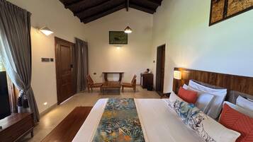 Cottage, River View | In-room safe, desk, free WiFi