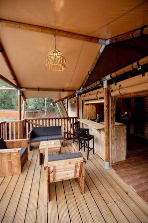 Luxury Lodge | Terrace/patio - Glamping Can Bora Lodges (Sant Gregori)