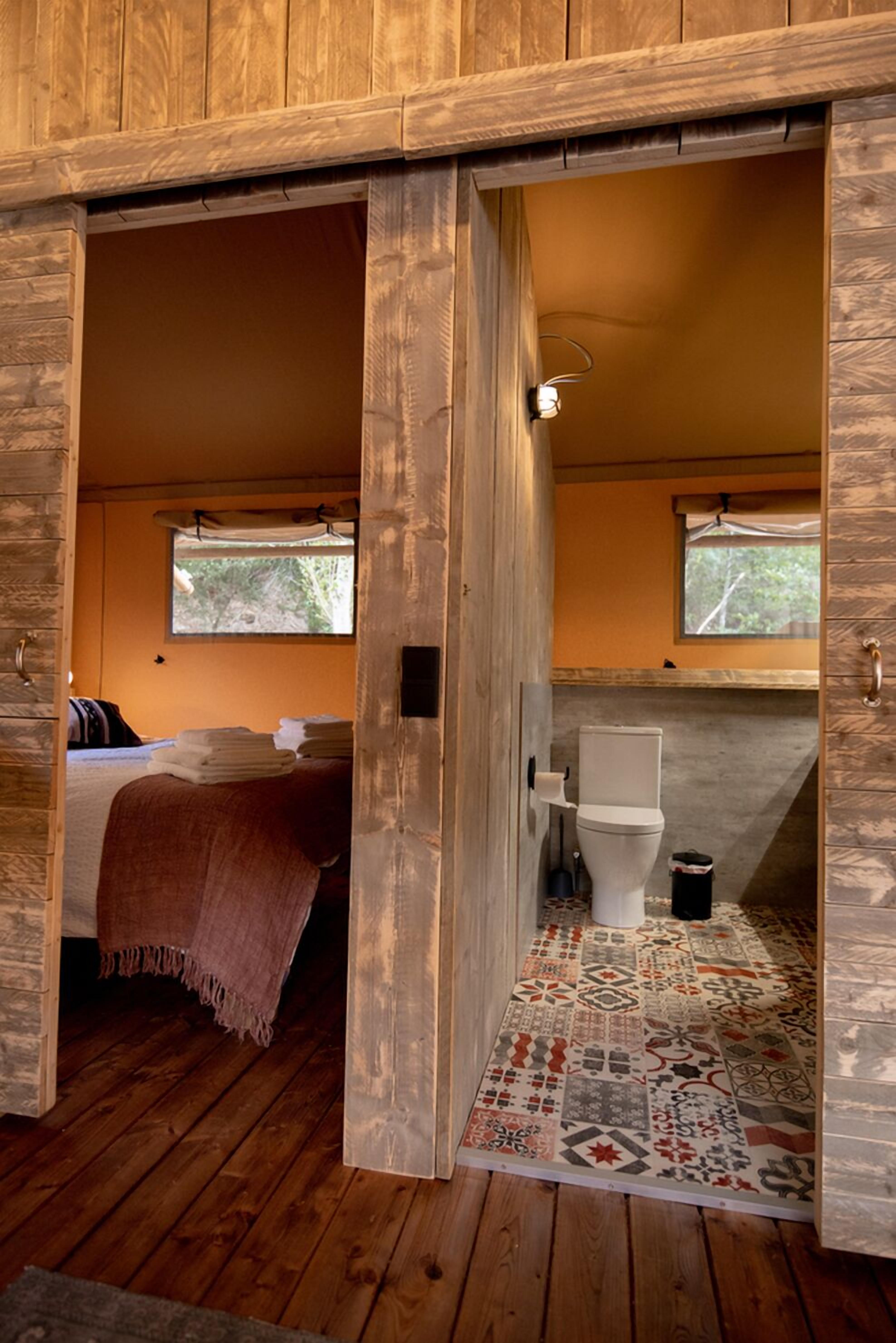 Luxury Lodge | Bathroom