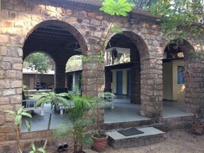 Exterior - Manoribel (Mumbai)