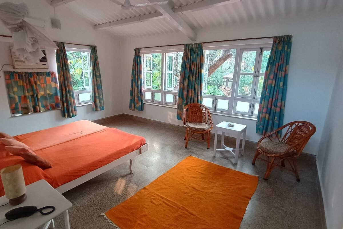 Garden Room I