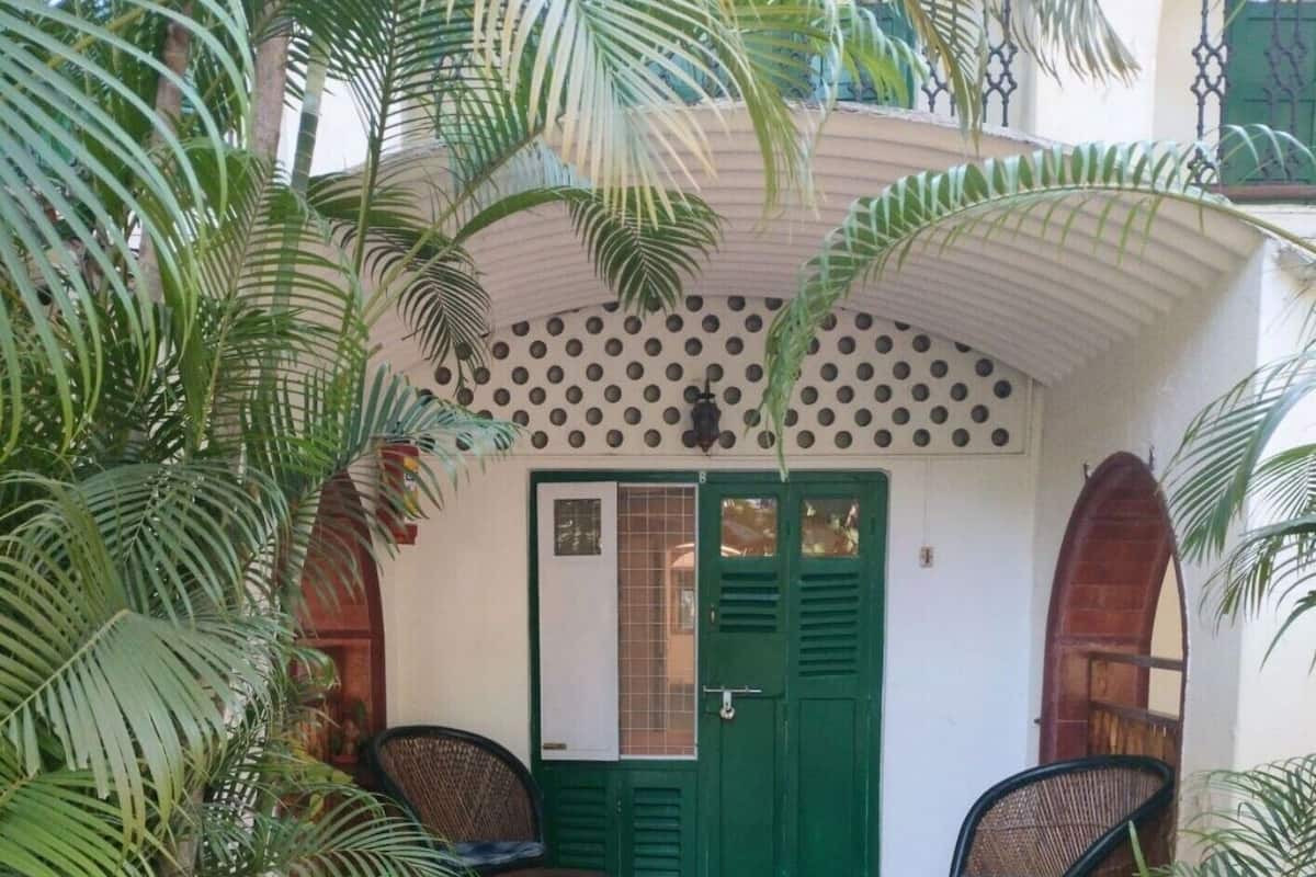 Premium bedding, individually furnished, blackout drapes, bed sheets