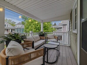 Property grounds - Retreat | Game Parking Outdoor BBQ Tufts Harvard (Somerville)