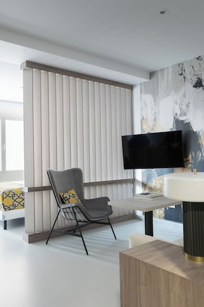 Estúdio standard, suíte | Ferros/tábuas de passar roupa, Wi-Fi de cortesia