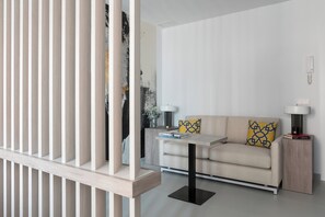 Standard Studio | Iron/ironing board, free WiFi