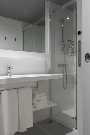Standard Studio, Ensuite | Bathroom
