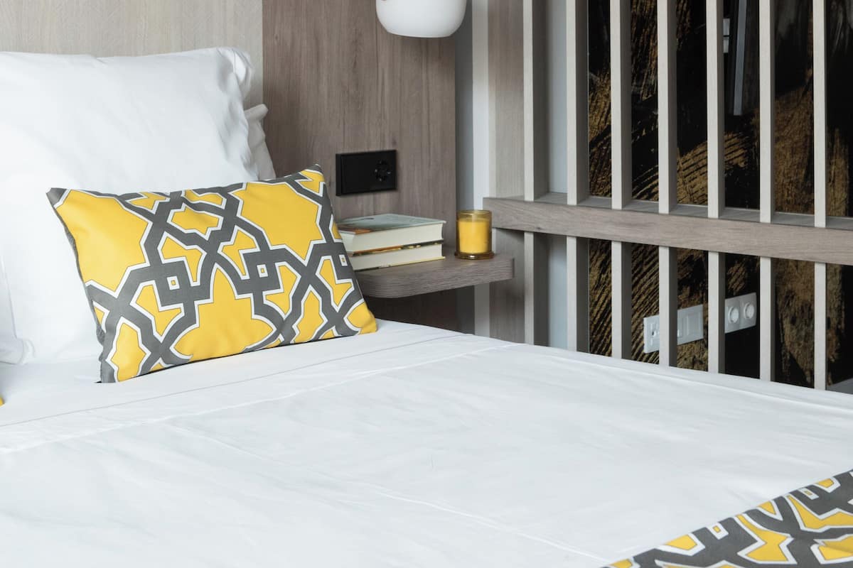 Estúdio standard, chuveiro com barras de apoio, no piso térreo | Ferros/tábuas de passar roupa, Wi-Fi de cortesia