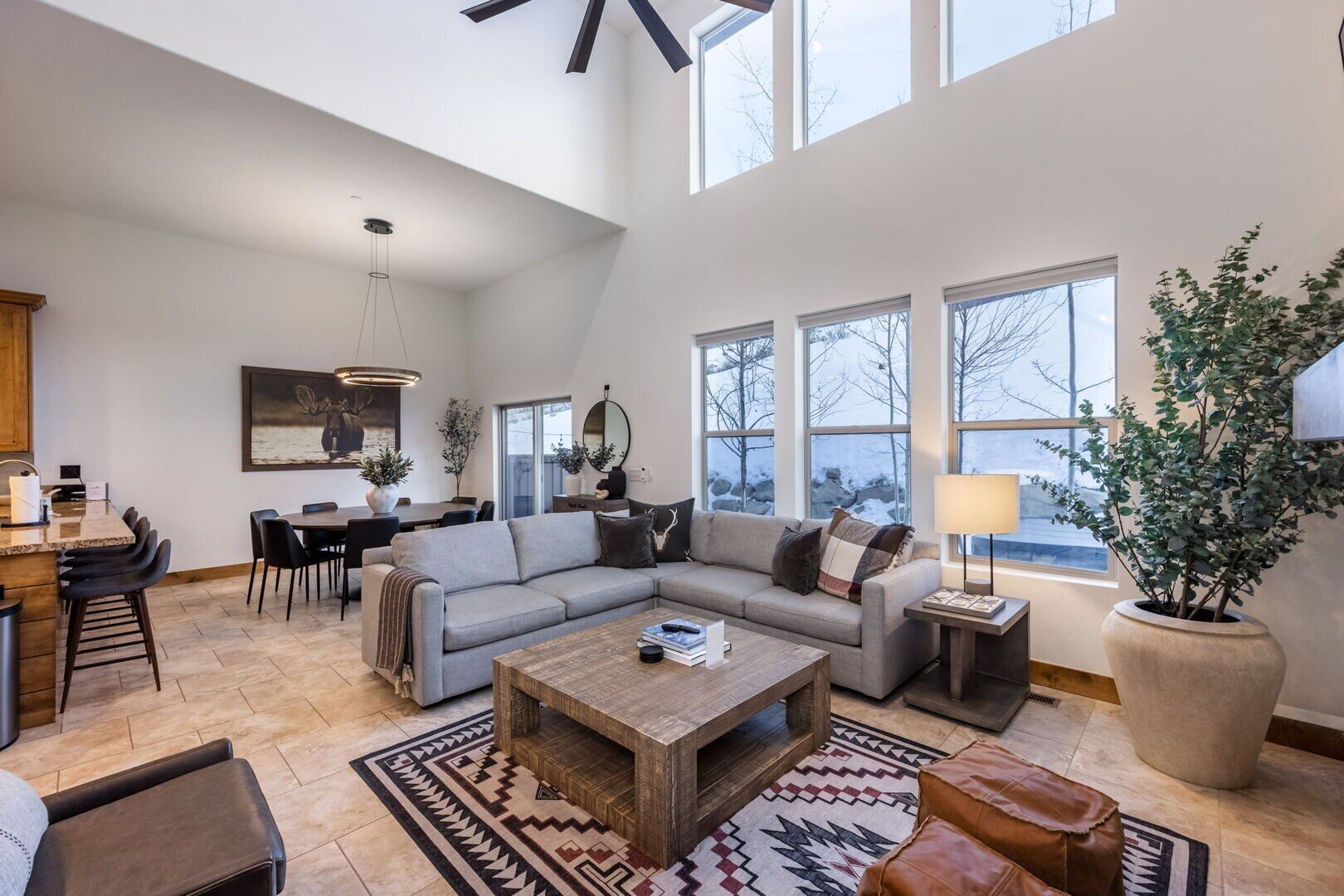 Smart-TV, Kamin, Videospiele