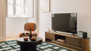 TV - Ando Living - Abrantes 50 House - 202 (Lisbon)
