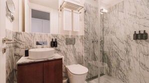 Shower - Ando Living - Abrantes 50 House - 505 (Lisbon)