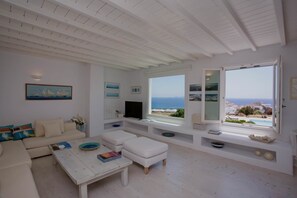 TV - Villa Talassa - My Rental Homes (Mykonos)