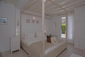 6 bedrooms, iron/ironing board, free WiFi - Villa Talassa - My Rental Homes (Mykonos)
