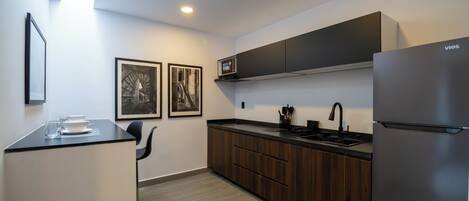 Studio, 1 Bedroom, Accessible | Interior