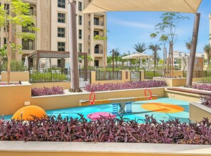 Children's play area - outdoor - Stylish 1BR with Burj Al Arab View (Dubai)