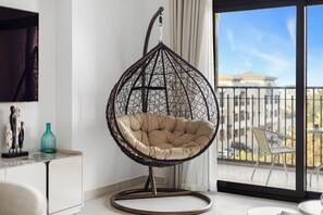 Living area - Stylish 1BR with Burj Al Arab View (Dubai)