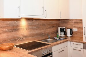 Fridge, oven, stovetop, dishwasher - Vacation home Cumulus - Apartment 1 (Büsum)