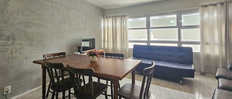 Apartment | Dining