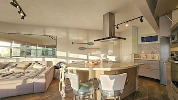 Luxury Apartment | Private kitchen