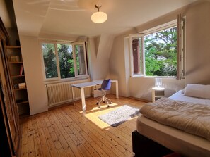4 Schlafzimmer