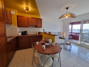 Interior - T2 Apartment for 4, near beach, pool and Crouesty port (Arzon)