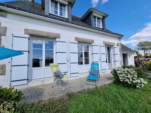 Property grounds - House Sarzeau, 4 bedrooms, near beach, pets allowed, wifi (Sarzeau)