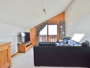 TV - Spacious apartment near slopes with balcony and parking (Thollon-les-Mémises)