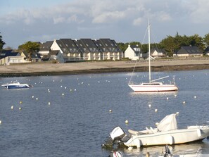 Marina - Spacious apartment for 4 in Sarzeau center with parking, terrace and elevator (Sarzeau)
